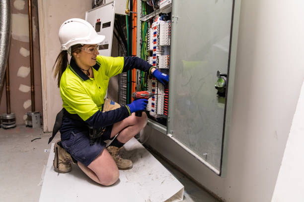 Best Affordable Emergency Electrician  in Crestview, FL